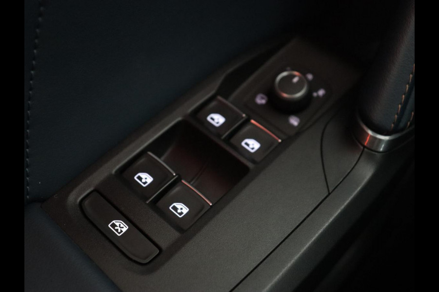 CUPRA Leon 1.4 e-Hybrid VZ | 245pk | Leder | Stoel & stuurverwarming | Adaptive cruise | Memory | Camera | Sfeerverlichting | Keyless | Full LED | PHEV