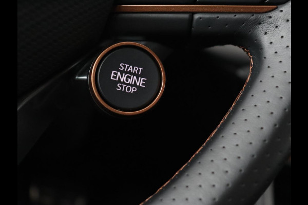 CUPRA Leon 1.4 e-Hybrid VZ | 245pk | Leder | Stoel & stuurverwarming | Adaptive cruise | Memory | Camera | Sfeerverlichting | Keyless | Full LED | PHEV