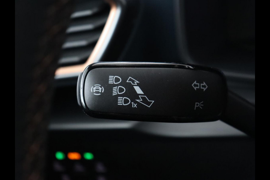 CUPRA Leon 1.4 e-Hybrid VZ | 245pk | Leder | Stoel & stuurverwarming | Adaptive cruise | Memory | Camera | Sfeerverlichting | Keyless | Full LED | PHEV