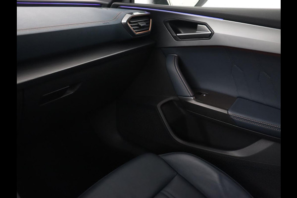 CUPRA Leon 1.4 e-Hybrid VZ | 245pk | Leder | Stoel & stuurverwarming | Adaptive cruise | Memory | Camera | Sfeerverlichting | Keyless | Full LED | PHEV