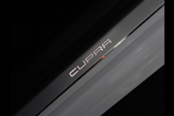 CUPRA Leon 1.4 e-Hybrid VZ | 245pk | Leder | Stoel & stuurverwarming | Adaptive cruise | Memory | Camera | Sfeerverlichting | Keyless | Full LED | PHEV