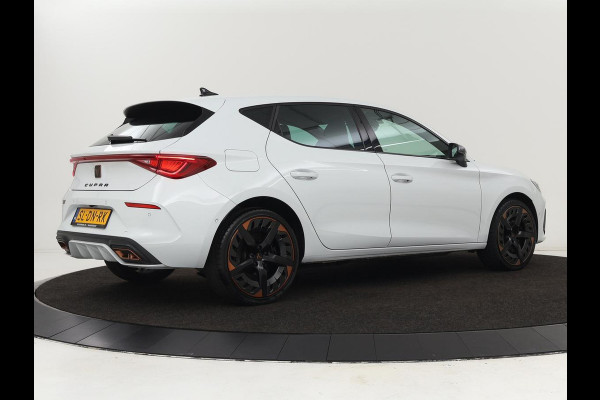 CUPRA Leon 1.4 e-Hybrid VZ | 245pk | Leder | Stoel & stuurverwarming | Adaptive cruise | Memory | Camera | Sfeerverlichting | Keyless | Full LED | PHEV