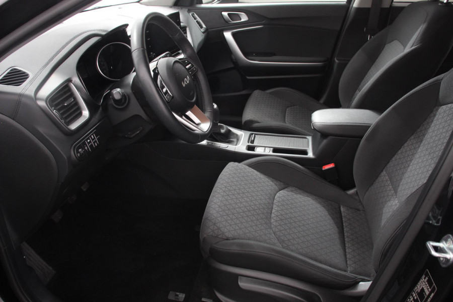 Kia Ceed Sportswagon 1.0 T-GDi Ceed SW Prestige | Navigatie | Apple Carplay/Android Auto | Climate control | Camera | Lichtmetalen Velgen | Stoelverwarming | Extra Getint Glas