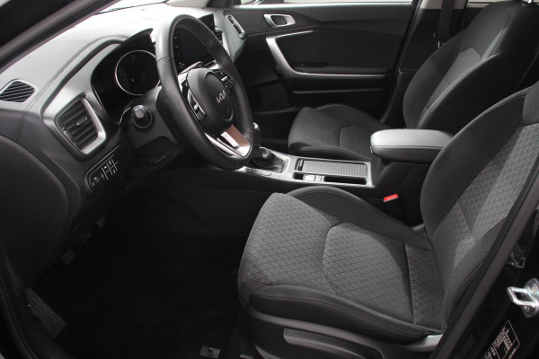 Kia Ceed Sportswagon 1.0 T-GDi Ceed SW Prestige | Navigatie | Apple Carplay/Android Auto | Climate control | Camera | Lichtmetalen Velgen | Stoelverwarming | Extra Getint Glas