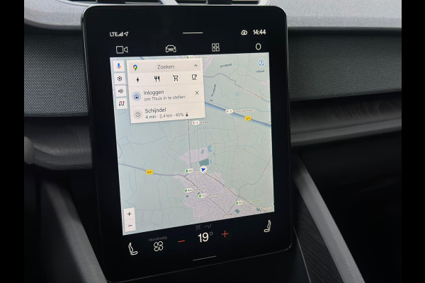 Polestar 2 Long Range Dual Motor Launch Edition 78kWh, panoramadak, 20 inch, elect. trekhaak, 1 e eigenaar, NL auto met nap