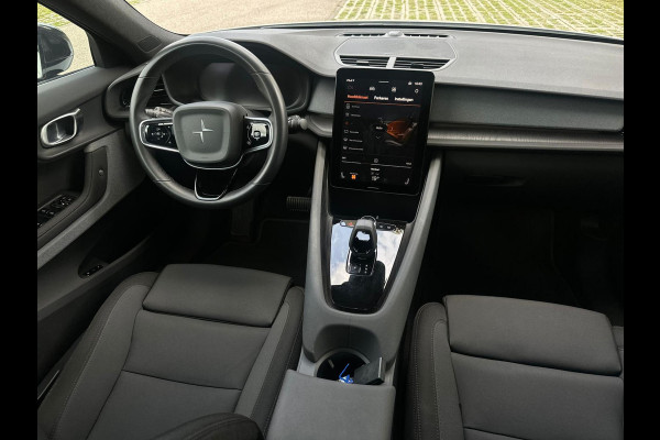 Polestar 2 Long Range Dual Motor Launch Edition 78kWh, panoramadak, 20 inch, elect. trekhaak, 1 e eigenaar, NL auto met nap