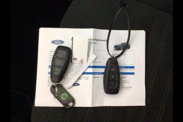 Ford Kuga 2.5 PHEV ST-Line X | Driver Assistance Pack | Slechts 612km!! |Winterpack | Wegklapbare Trekhaak | 1.500kg Trekgewicht | Verlengde fabrieksgarantie tot 06-2028