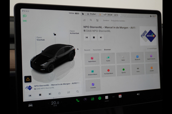 Tesla Model Y Long Range AWD 75kWh Warmtepomp Lmv 20" Autopilot FSD-Computer 3 Leder Panoramadak Elektr.Stuur+Stoel+Verwarmd Navi Ecc Premium  Camera's Elektr.AchterKlep Parkeer Assistent Sentry-Mode Privacyglas Bluetooth Dodehoek detector Connected services AMD-Ryzen Processor™ 1.600kg Trekvermogen Origineel Nederlandse Auto Garantie op Accu en Motor tot 24-03-2030 max. 192.000km