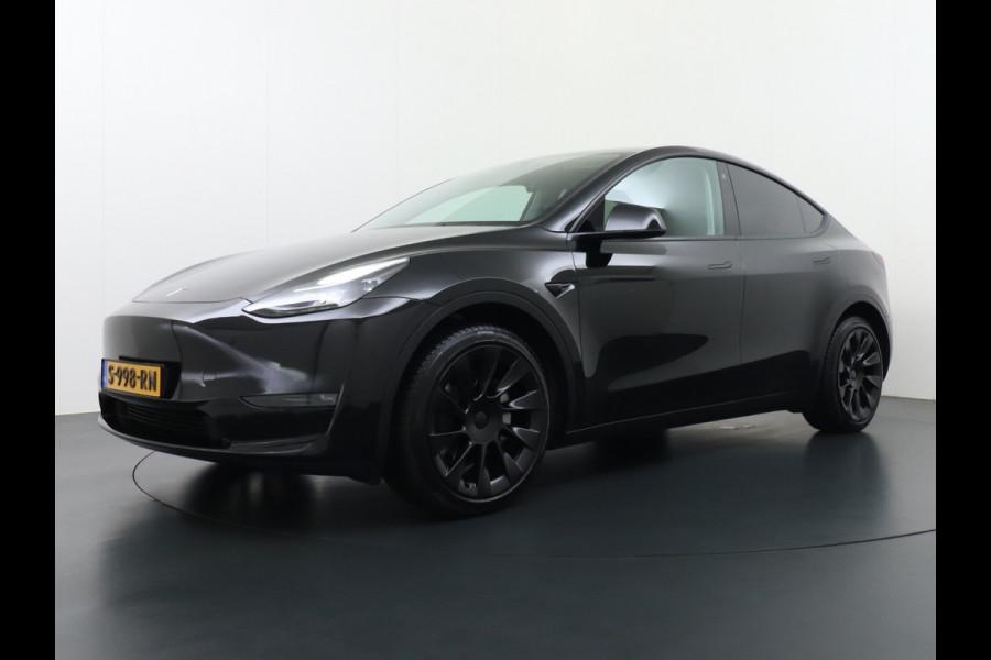 Tesla Model Y Long Range AWD 75kWh Warmtepomp Lmv 20" Autopilot FSD-Computer 3 Leder Panoramadak Elektr.Stuur+Stoel+Verwarmd Navi Ecc Premium  Camera's Elektr.AchterKlep Parkeer Assistent Sentry-Mode Privacyglas Bluetooth Dodehoek detector Connected services AMD-Ryzen Processor™ 1.600kg Trekvermogen Origineel Nederlandse Auto Garantie op Accu en Motor tot 24-03-2030 max. 192.000km