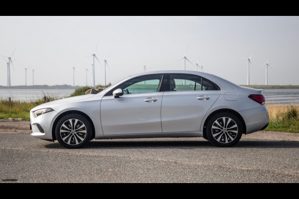 Mercedes-Benz A-Klasse A-Klasse Limousine A-Klasse Limousine A 250 e ( AUTOMAAT / LEDER / CRUISE CONTROLE / CAMERA / CARPLAY