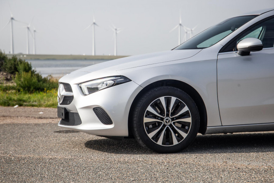 Mercedes-Benz A-Klasse A-Klasse Limousine A-Klasse Limousine A 250 e ( AUTOMAAT / LEDER / CRUISE CONTROLE / CAMERA / CARPLAY
