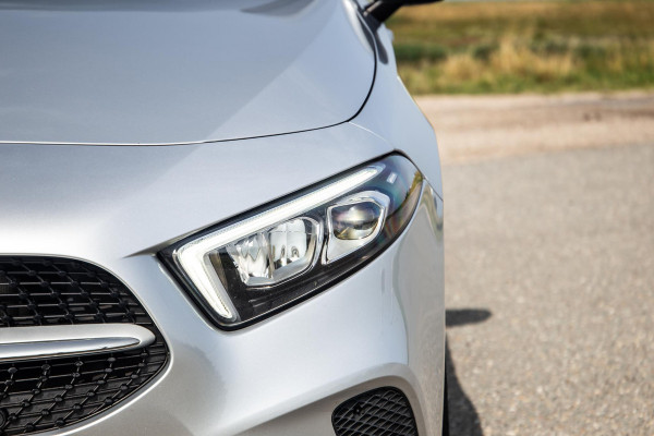 Mercedes-Benz A-Klasse A-Klasse Limousine A-Klasse Limousine A 250 e ( AUTOMAAT / LEDER / CRUISE CONTROLE / CAMERA / CARPLAY