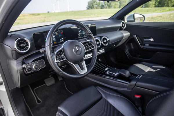 Mercedes-Benz A-Klasse A-Klasse Limousine A-Klasse Limousine A 250 e ( AUTOMAAT / LEDER / CRUISE CONTROLE / CAMERA / CARPLAY