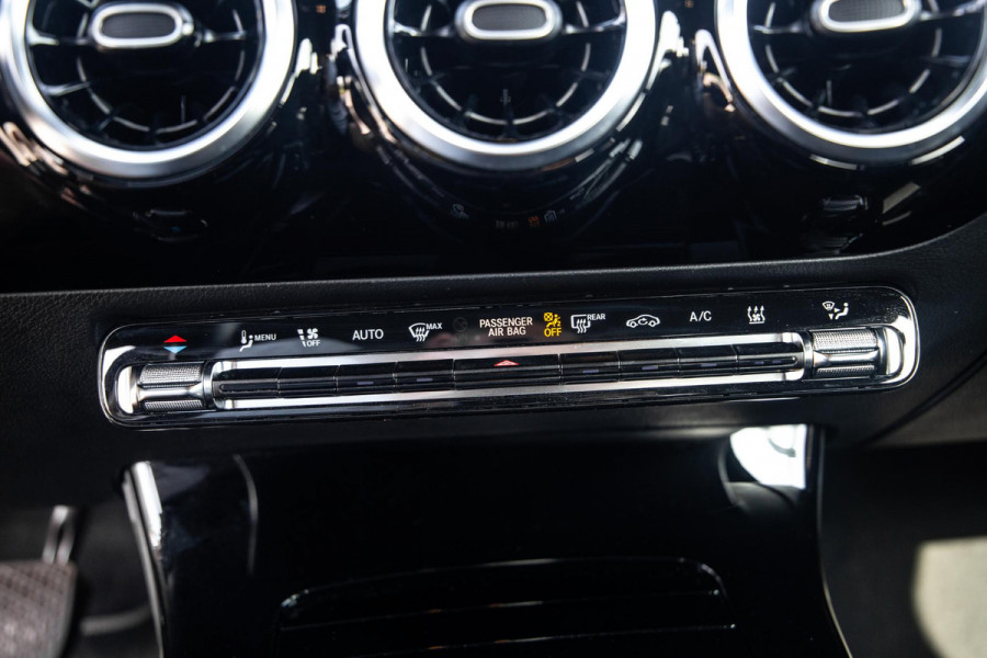 Mercedes-Benz A-Klasse A-Klasse Limousine A-Klasse Limousine A 250 e ( AUTOMAAT / LEDER / CRUISE CONTROLE / CAMERA / CARPLAY