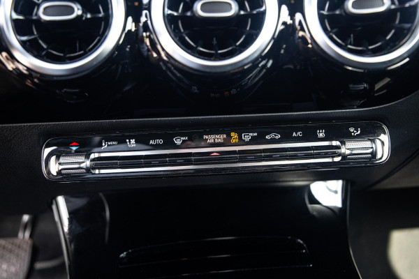 Mercedes-Benz A-Klasse A-Klasse Limousine A-Klasse Limousine A 250 e ( AUTOMAAT / LEDER / CRUISE CONTROLE / CAMERA / CARPLAY
