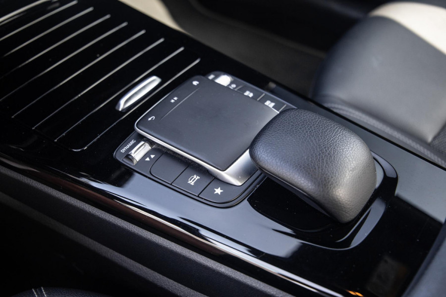 Mercedes-Benz A-Klasse A-Klasse Limousine A-Klasse Limousine A 250 e ( AUTOMAAT / LEDER / CRUISE CONTROLE / CAMERA / CARPLAY