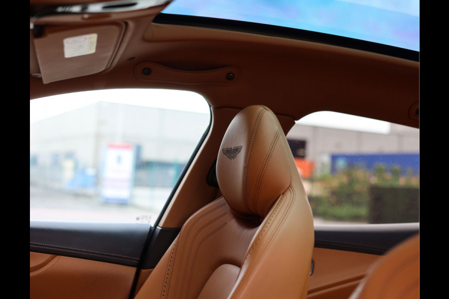 Aston Martin Dbx 4.0 V8 | Minotaur Green - Pano - Historie