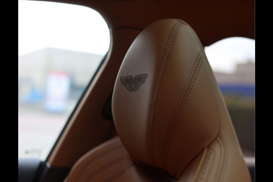 Aston Martin Dbx 4.0 V8 | Minotaur Green - Pano - Historie