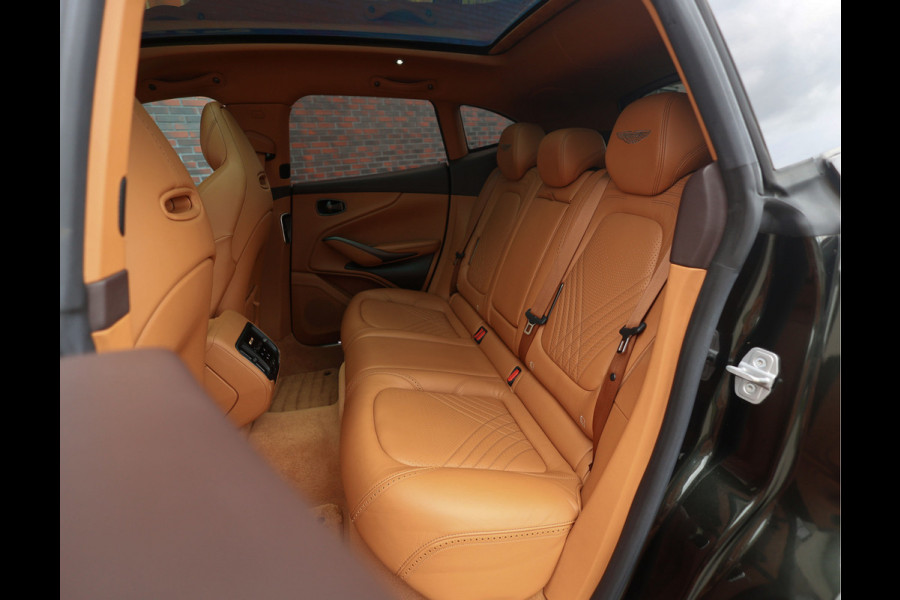 Aston Martin Dbx 4.0 V8 | Minotaur Green - Pano - Historie