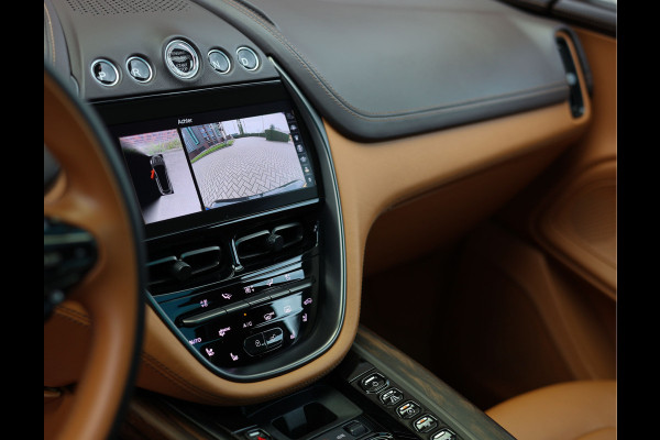Aston Martin Dbx 4.0 V8 | Minotaur Green - Pano - Historie