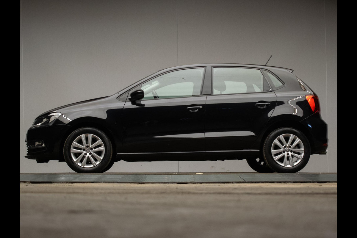 Volkswagen Polo 1.2 TSI Comfortline Business R (NAVI,LED,CRUISE,AIRCO,LM VELGEN,SPORTSTOELEN,PDC,ELECTRISCH PAKKET,NETTESTAAT)