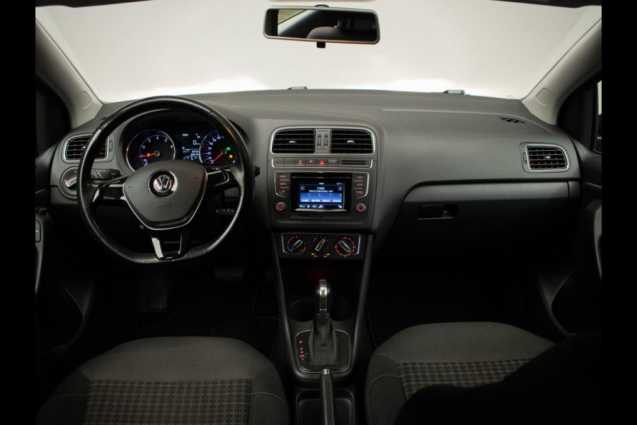Volkswagen Polo 1.2 TSI Comfortline Business R (NAVI,LED,CRUISE,AIRCO,LM VELGEN,SPORTSTOELEN,PDC,ELECTRISCH PAKKET,NETTESTAAT)