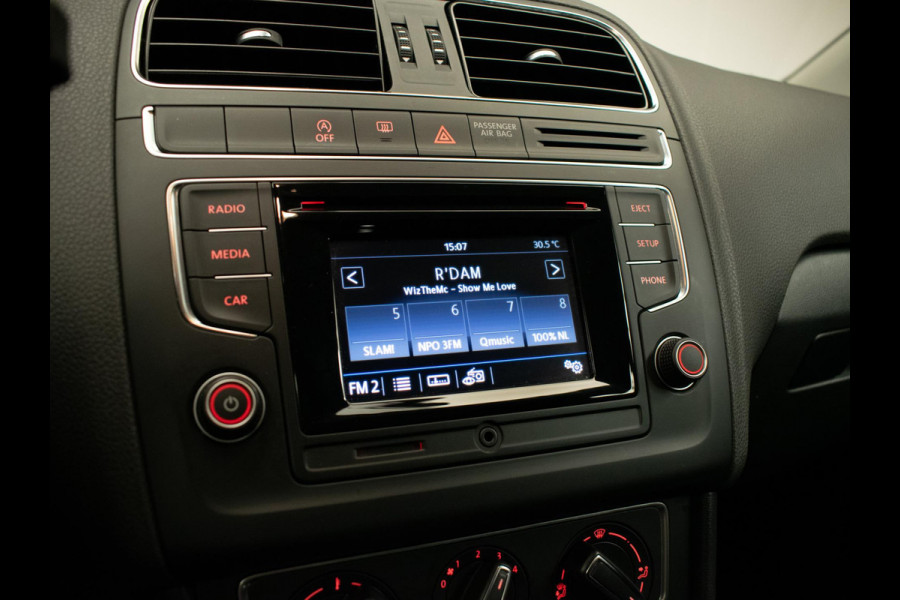 Volkswagen Polo 1.2 TSI Comfortline Business R (NAVI,LED,CRUISE,AIRCO,LM VELGEN,SPORTSTOELEN,PDC,ELECTRISCH PAKKET,NETTESTAAT)