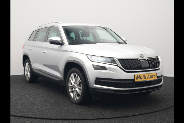 Škoda Kodiaq TSI ACT Style 7persoons Automaat 150pk Dealer O.H Adaptive Cruise | Sportstoelen Memory & Verwarmd | Navigatie | Apple Carplay | DAB | Front Assist | Draadloos Laden |