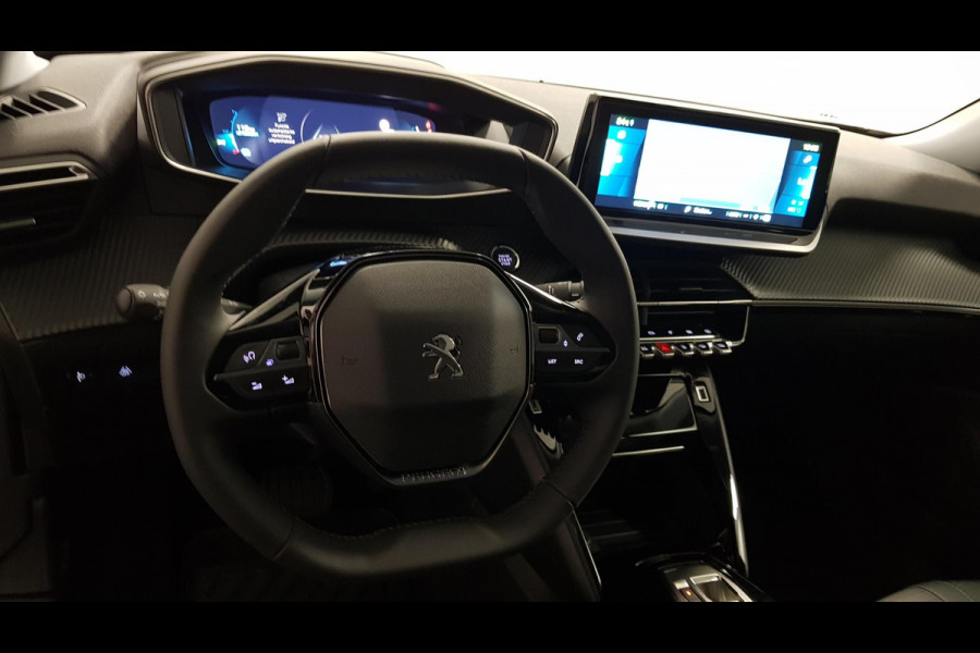 Peugeot e-2008 EV Allure Pack 50 kWh | Navigatie | Climate control | 3d Digitale cockpit | Camera | Lichtmetalen Velgen