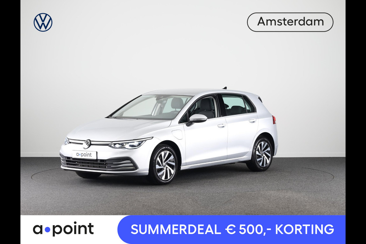 Volkswagen Golf 1.4 eHybrid Style 204 pk Automaat (DSG) | Navigatie | Parkeersensoren | Adaptieve cruise control | Autom. airco (3 zones) | Elektr. bestuurdersstoel met geheugen |