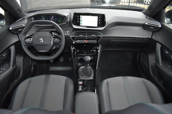 Peugeot 2008 1.2 PureTech 130PK Allure Pack | Trekhaak | Carplay | PDC | Incl. garantie