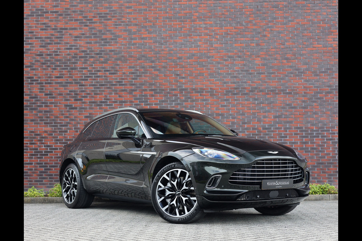 Aston Martin Dbx 4.0 V8 | Minotaur Green - Pano - Historie