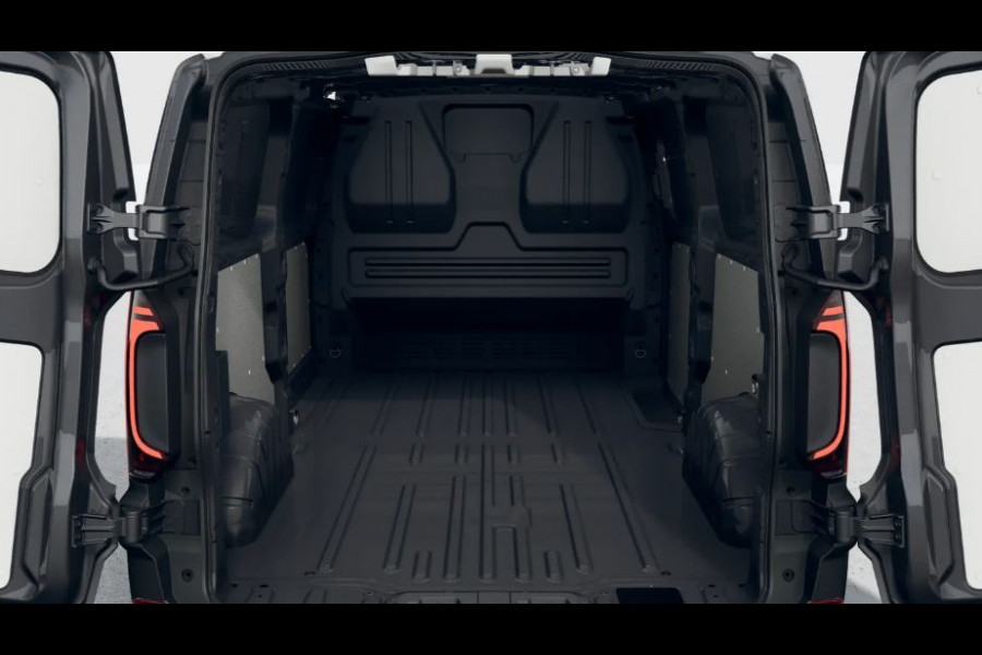 Volkswagen Transporter 2.0 TDI 125kW 170PK L2H1 4MOTION PanAmericana AUT Intro BPM vrij met accessoirepakket à € 6.490,-