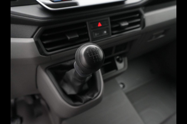 Volkswagen Crafter 2.0 TDI 103kW 140PK GVW 3.5T L3H3 Trendline BPM vrij! Operational Lease vanaf € 990,-