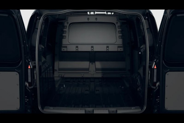 Volkswagen Caddy Cargo 2.0 TDI 90kW 122PK Style DSG rijdende demo, kilometerstand loopt op binnenzijde laadruimte is betimmerd