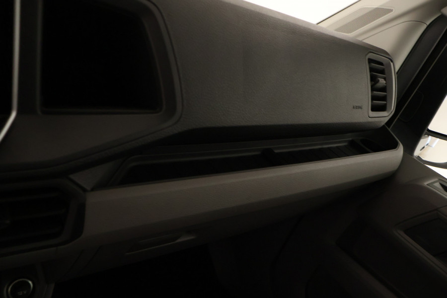 Volkswagen Crafter 2.0 TDI 103kW 140PK GVW 3.5T L3H3 WB 3640 mm Trendline BPM vrij! Operational Lease vanaf € 990,-