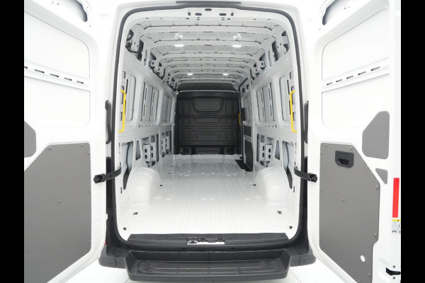 Volkswagen Crafter 2.0 TDI 103kW 140PK GVW 3.5T WB 4490mm L4H3 Trendline BPM vrij! Operational Lease vanaf € 990,-
