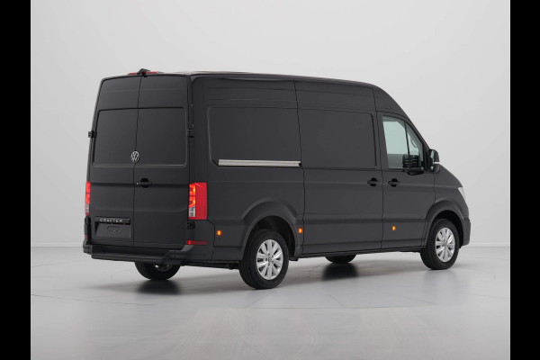 Volkswagen Crafter 2.0 TDI 103kW 140PK GVW 3.5T L3H3 Exclusive AUT BPM vrij! Operational Lease vanaf € 990,-