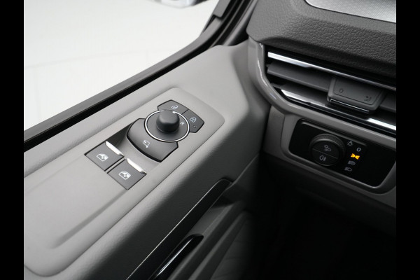 Volkswagen Transporter 2.0 TDI 110kW 150PK L2H1 Bulli AUT Intro BPM vrij! Operational Lease vanaf € 939,-