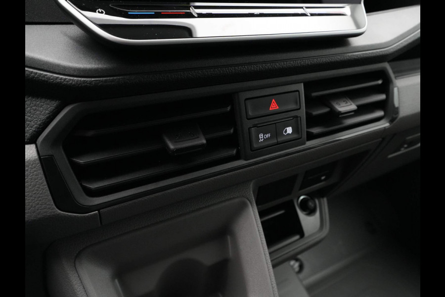 Volkswagen Crafter 2.0 TDI 103kW 140PK GVW 3.5T L3H3 Exclusive AUT BPM vrij! Operational Lease vanaf € 990,-