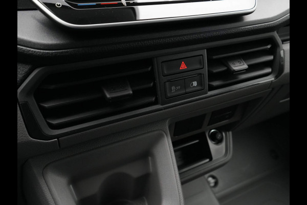 Volkswagen Crafter 2.0 TDI 103kW 140PK GVW 3.5T L3H3 Exclusive AUT BPM vrij! Operational Lease vanaf € 990,-