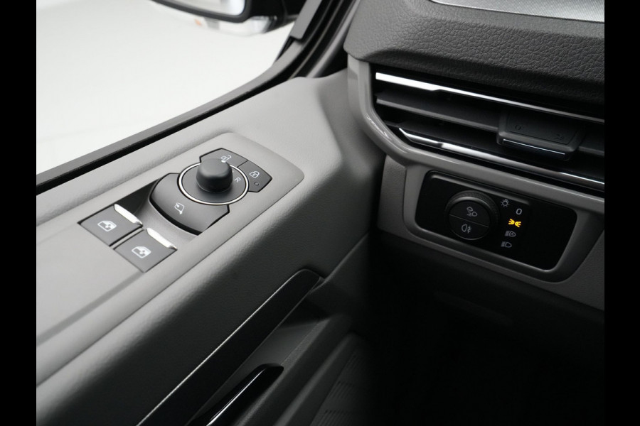 Volkswagen Transporter 2.0 TDI 125kW 170PK L1H1 Bulli AUT Intro BPM vrij! Operational Lease vanaf € 939,-