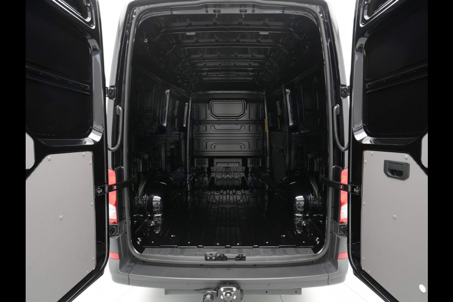 Volkswagen Crafter 2.0 TDI 103kW 140PK GVW 3.5T WB 3640mm L3H3 Exclusive AUT BPM vrij! Operational Lease vanaf € 990,-