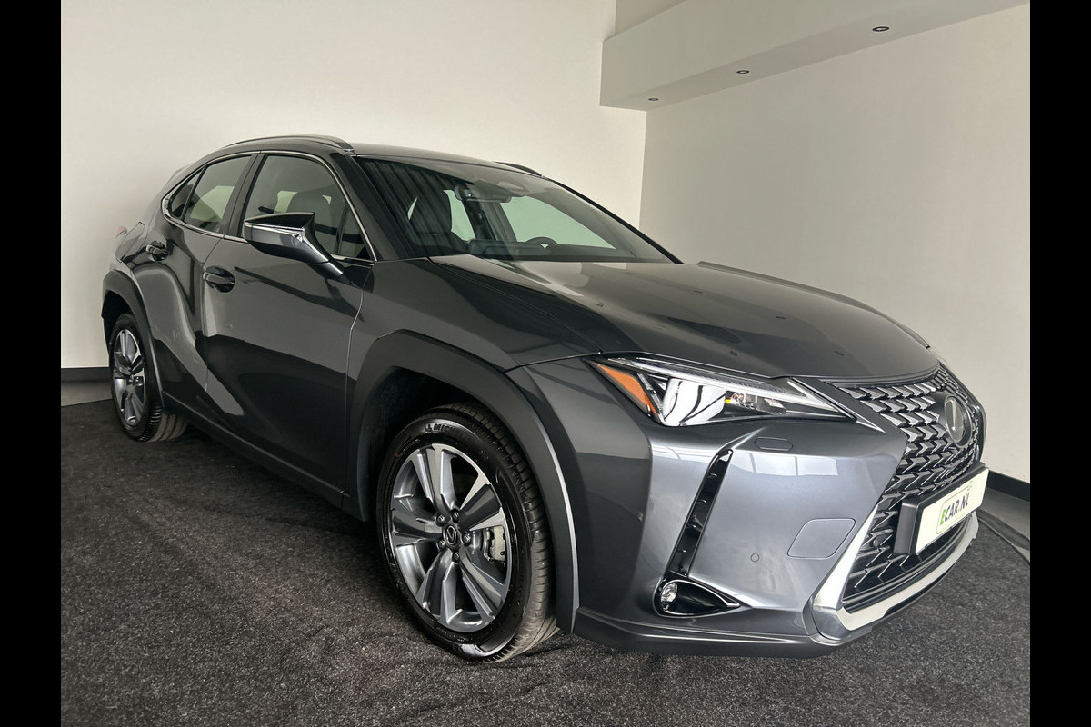 Lexus UX 300e Luxury Line 73 kWh | Winter-pakket | Tech Pack | Mooi groot multimedia scherm | Navigatie