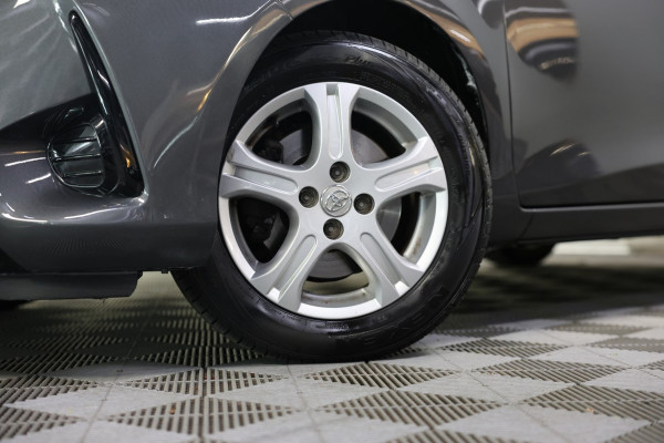 Toyota Yaris 1.5 Hybrid Design NAVI CAMERA CLIMA BT '17