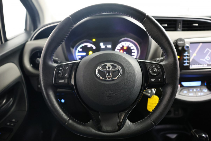 Toyota Yaris 1.5 Hybrid Design NAVI CAMERA CLIMA BT '17