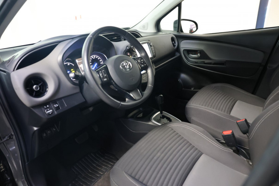 Toyota Yaris 1.5 Hybrid Design NAVI CAMERA CLIMA BT '17