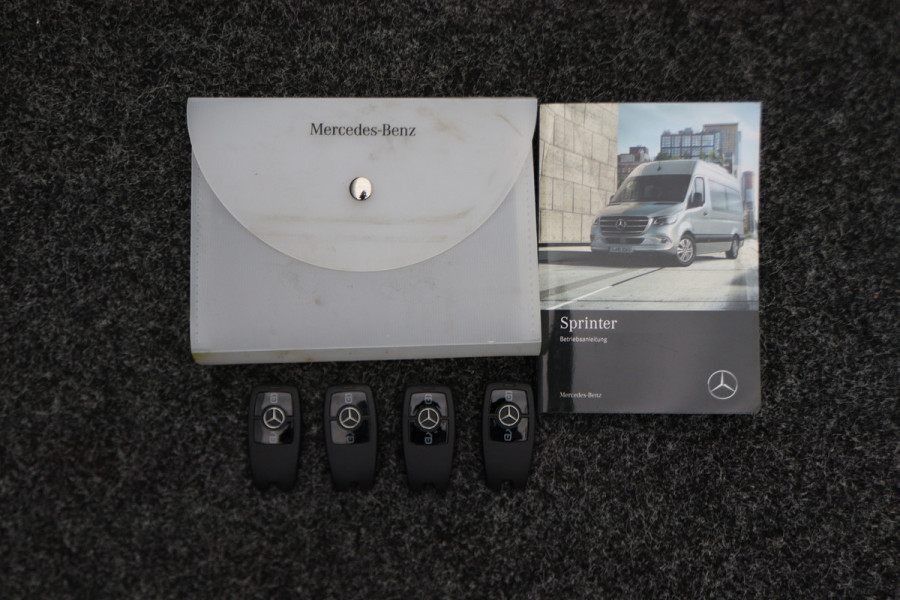 Mercedes-Benz Sprinter 317 CDI Automaat L2H1 Leer, 360° Camera, ACC, Apple Carplay, DAB, PDC, Trekhaak 3500KG, 18''