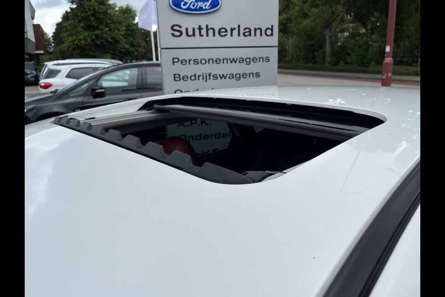 Mazda CX-30 2.0 e-SkyActiv-X M Hybrid 100th Anniversary Ed. 180 Pk | VOL! | Schuif/Kantel dak | Adaptive Cruise Control | Lederen Bekleding | Elek. Achterklep | Bose Audio