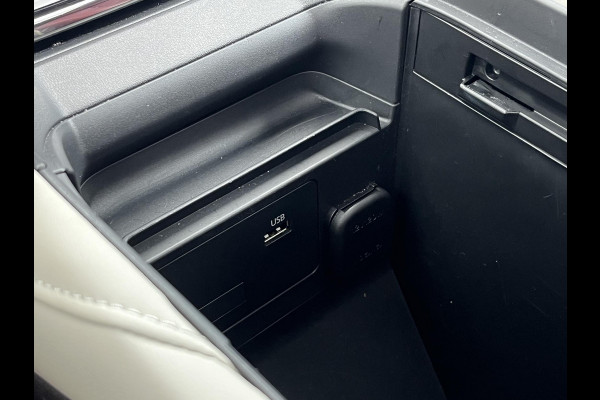 Mazda CX-30 2.0 e-SkyActiv-X M Hybrid 100th Anniversary Ed. 180 Pk | VOL! | Schuif/Kantel dak | Adaptive Cruise Control | Lederen Bekleding | Elek. Achterklep | Bose Audio
